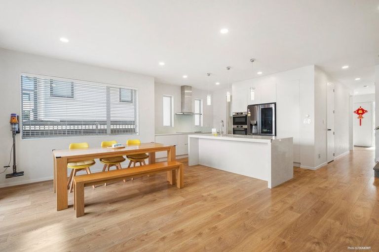 Photo of property in 20 Pennant Street, Long Bay, Auckland, 0630