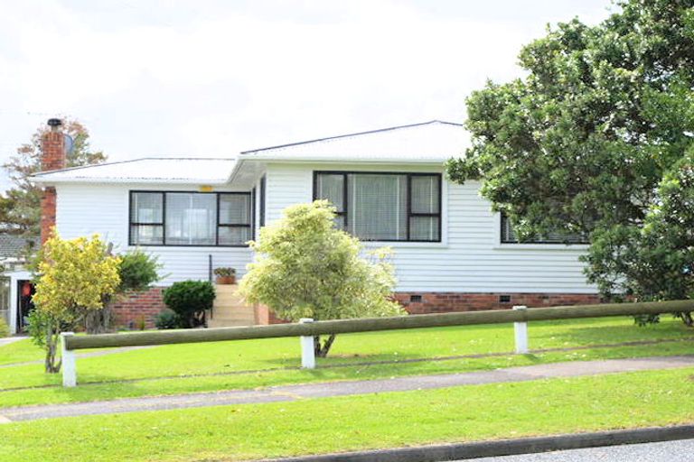 Photo of property in 15 Union Road, Howick, Auckland, 2014