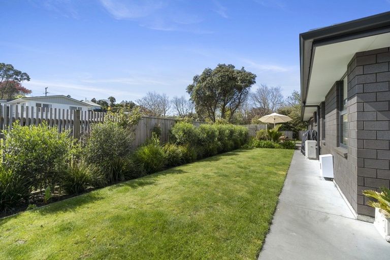 Photo of property in 5 Mackillop Way, Brooklands, New Plymouth, 4310