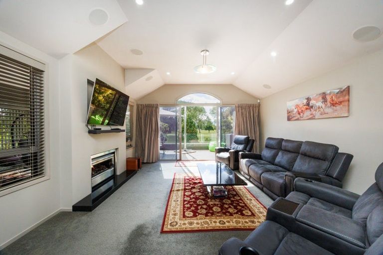 Photo of property in 3 Windsor Street, Terrace End, Palmerston North, 4410