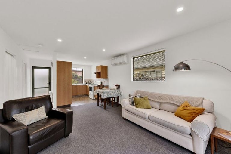 Photo of property in 9/90 Hawke Street, New Brighton, Christchurch, 8083