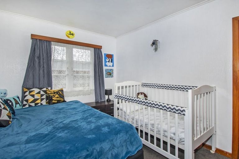 Photo of property in 24a Station Road, Heathcote Valley, Christchurch, 8022