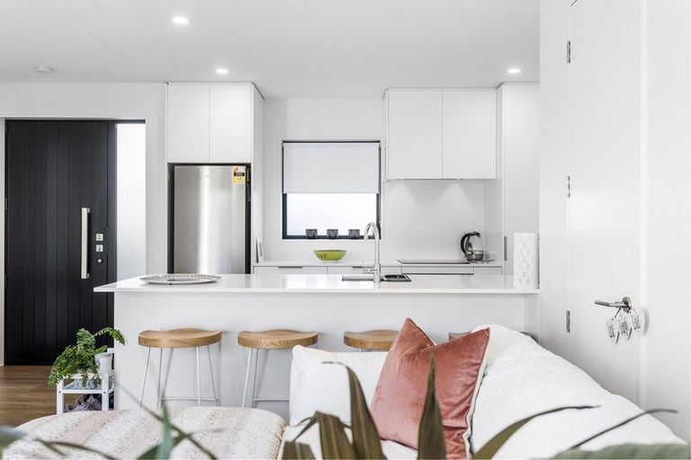 Photo of property in 5/233 Edgeware Road, Edgeware, Christchurch, 8013