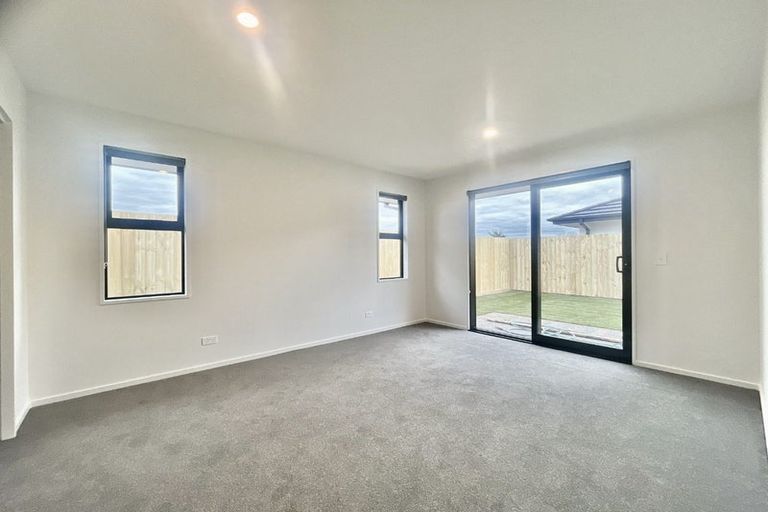 Photo of property in 25 Llew Summers Street, Belfast, Christchurch, 8051