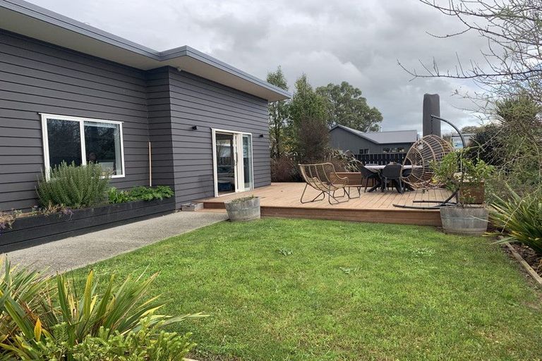 Photo of property in 16a Malcolm Street, Martinborough, 5711