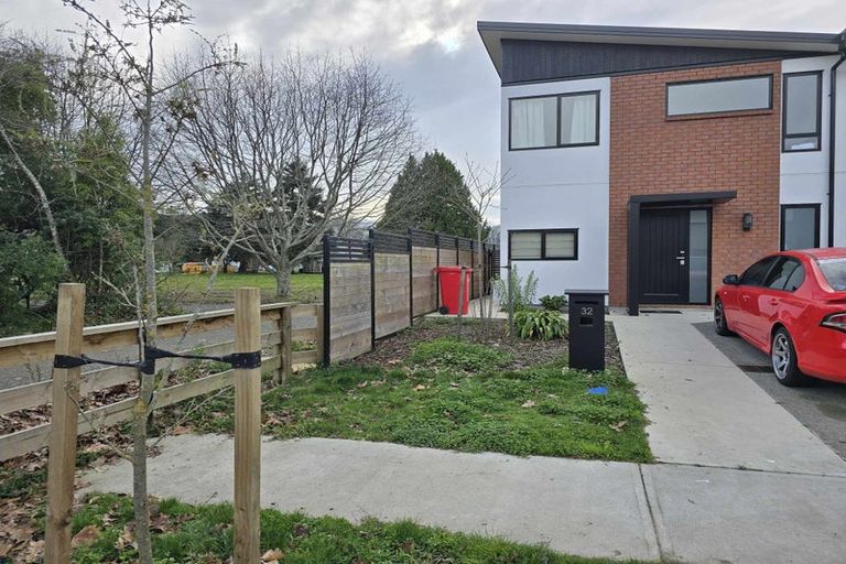 Photo of property in 32 Doug Jensen Street, Wallaceville, Upper Hutt, 5018