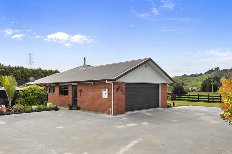 Photo of property in 16 Kauri Lane, Huntly, 3771