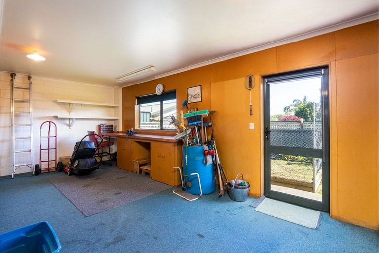 Photo of property in 16 Barrett Road, Whalers Gate, New Plymouth, 4310