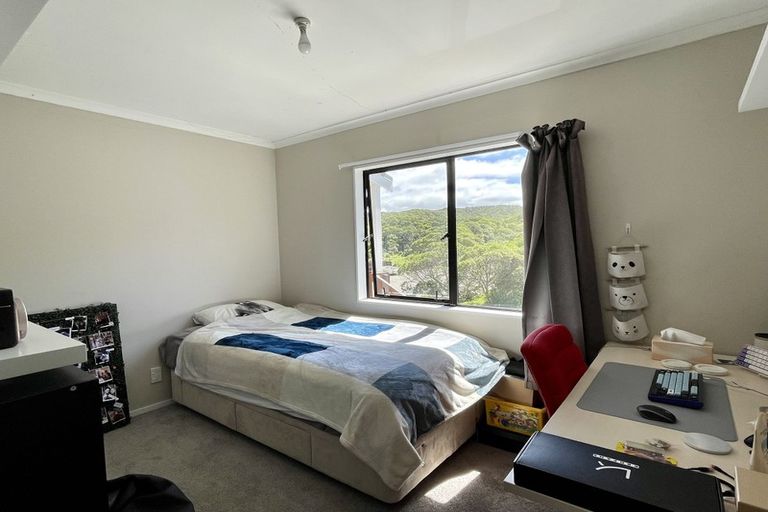 Photo of property in 100 Frobisher Street, Island Bay, Wellington, 6023