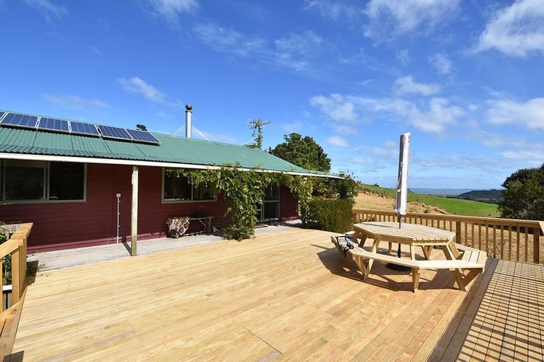 Photo of property in 2762 Kaipara Coast Highway, Glorit, Warkworth, 0984