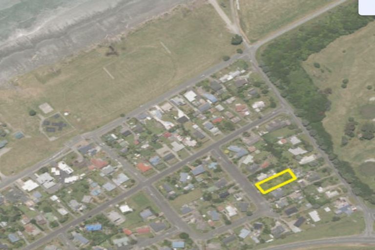 Photo of property in 7 Ngahue Crescent, Carters Beach, Westport, 7825