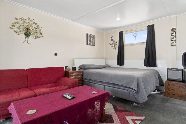 Photo of property in 38 Queen Road, Bellevue, Tauranga, 3110