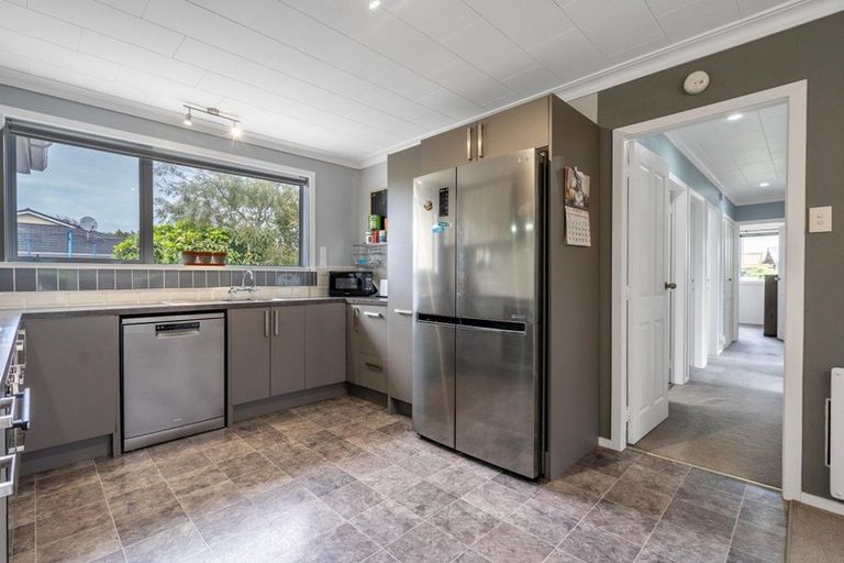 Photo of property in 114 Ruru Avenue, Otatara, Invercargill, 9879