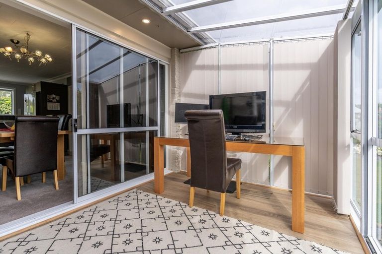 Photo of property in 114 Ruru Avenue, Otatara, Invercargill, 9879