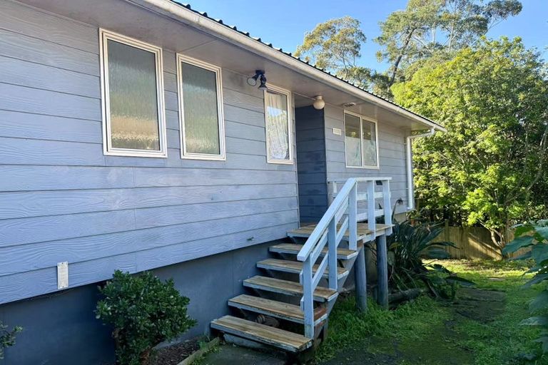 Photo of property in 168 Universal Drive, Henderson, Auckland, 0610