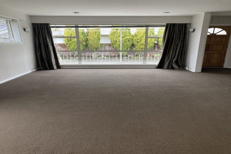 Photo of property in 5 Kathleen Crescent, Hornby, Christchurch, 8042