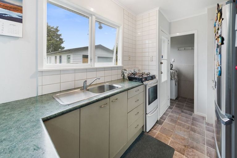Photo of property in 5 Mcdivitt Street, Manurewa, Auckland, 2102