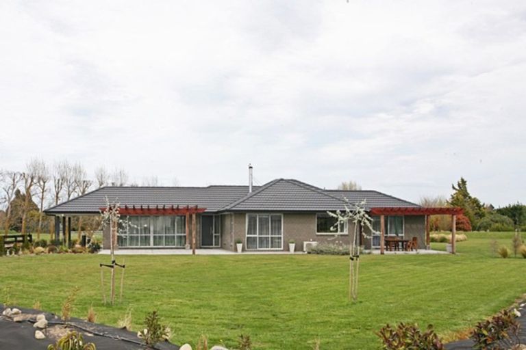 Photo of property in 17 Landsborough Drive, Darfield, 7571