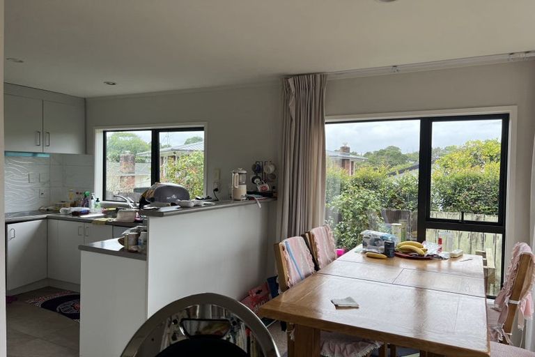Photo of property in 2/26 Stanaway Street, Hillcrest, Auckland, 0627