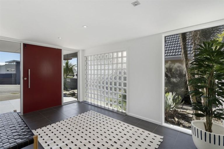 Photo of property in 9 Assisi Street, Mount Pleasant, Christchurch, 8081