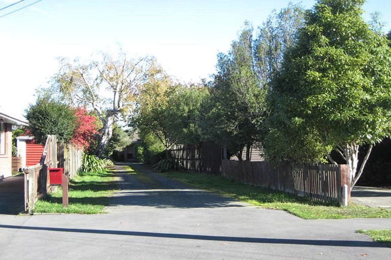 Photo of property in 7 Garreg Road, Fendalton, Christchurch, 8052