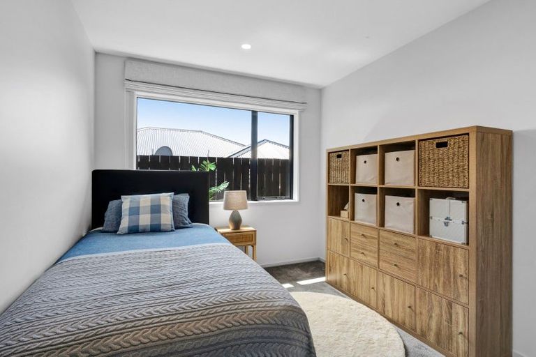 Photo of property in 3 Frederick Place, Whalers Gate, New Plymouth, 4310