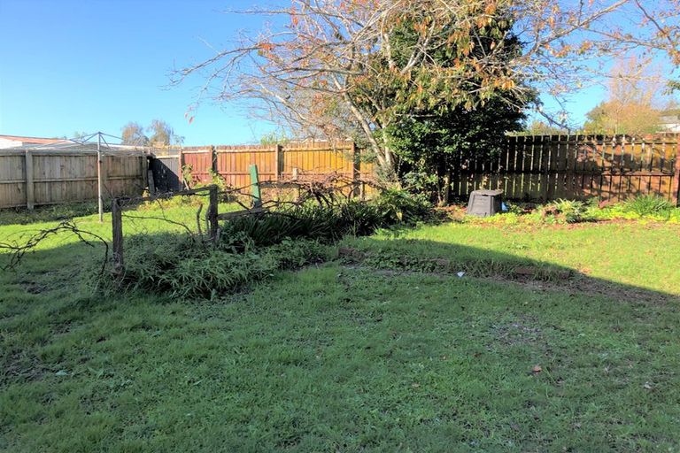 Photo of property in 32 Barbary Avenue, Kelston, Auckland, 0602