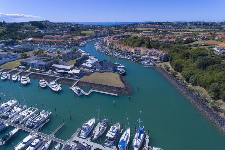Photo of property in 40 Rue D' Amarres, Gulf Harbour, Whangaparaoa, 0930