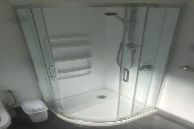 Photo of property in 15b Williams Street, Sunshine Bay, Queenstown, 9300