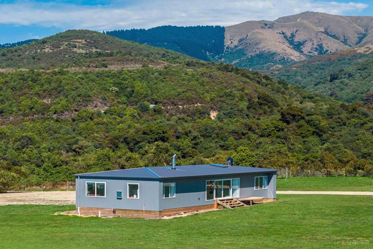 Photo of property in 367 Engelbrechts Road, Hunter, Waimate, 7978