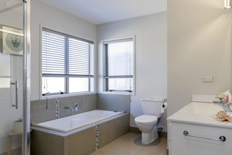 Photo of property in 26 Ernest Kemp Rise, Wharewaka, Taupo, 3330