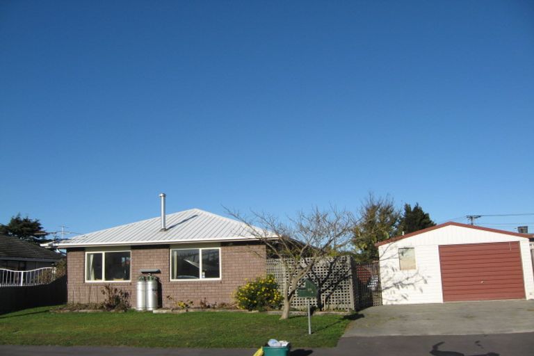 Photo of property in 37 Moffett Street, Islington, Christchurch, 8042
