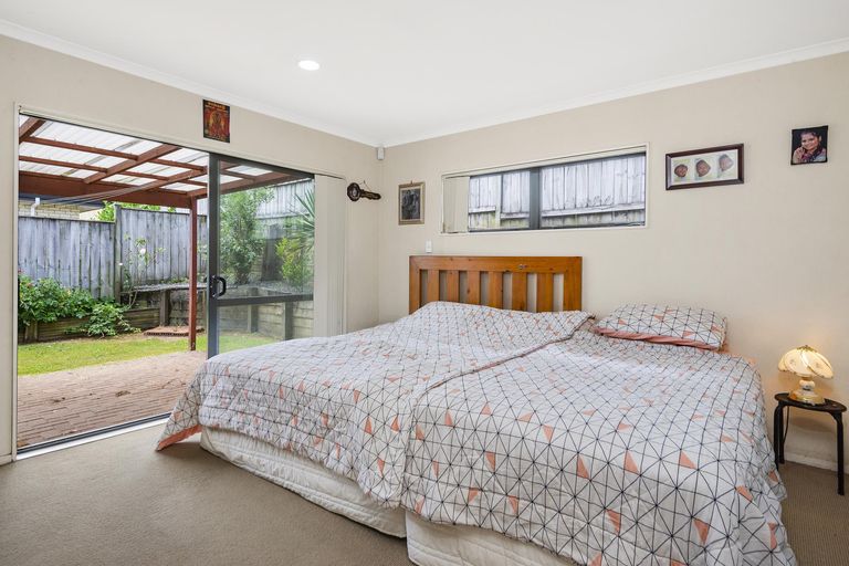 Photo of property in 47 Magic Way, Randwick Park, Auckland, 2105