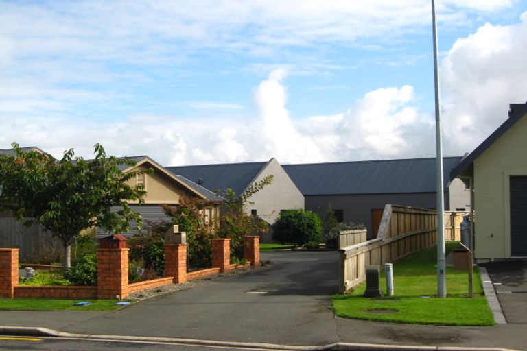 Photo of property in 10 Mallard Place, Mosgiel, 9024