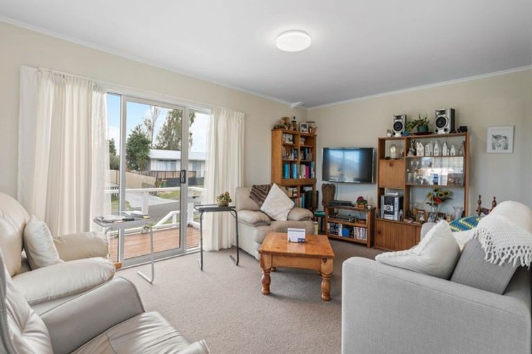 Photo of property in 14 Wairoa Place, Tokoroa, 3420