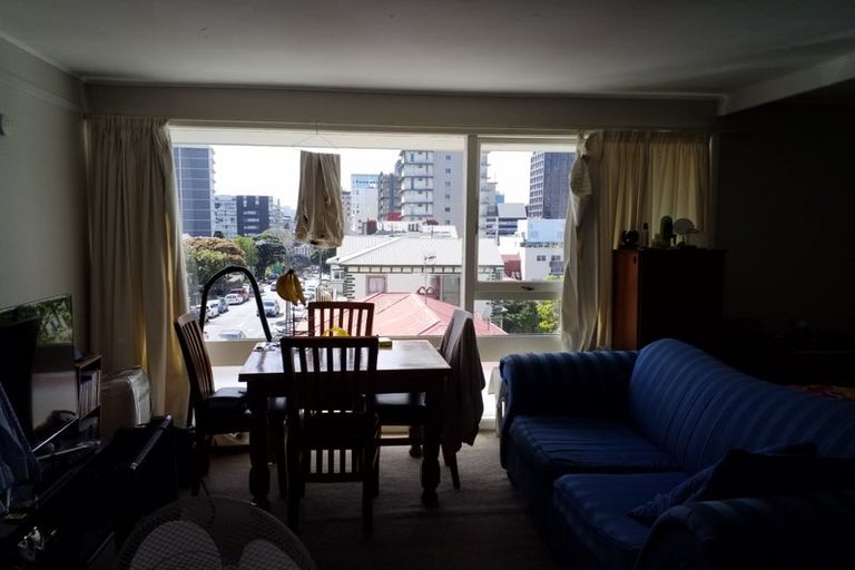 Photo of property in Churchill Flats, 213 The Terrace, Wellington Central, Wellington, 6011