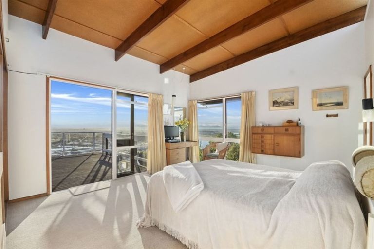 Photo of property in 255 Cannon Hill Crescent, Mount Pleasant, Christchurch, 8081