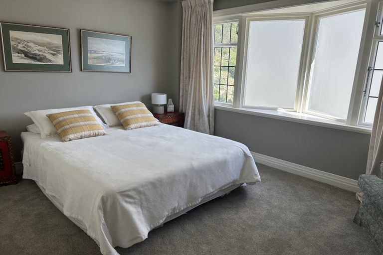 Photo of property in Sunhaven Flats, 262 Oriental Parade, Oriental Bay, Wellington, 6011