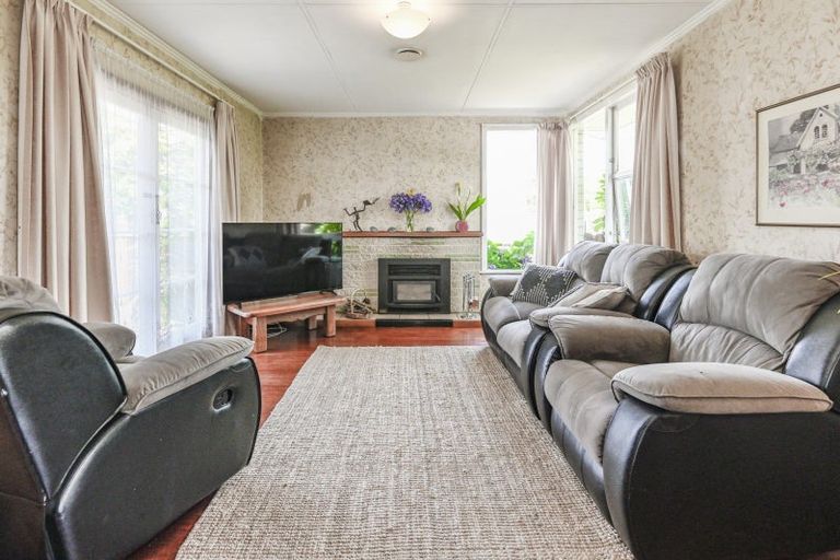 Photo of property in 46 Lipscombe Crescent, Havelock North, 4130