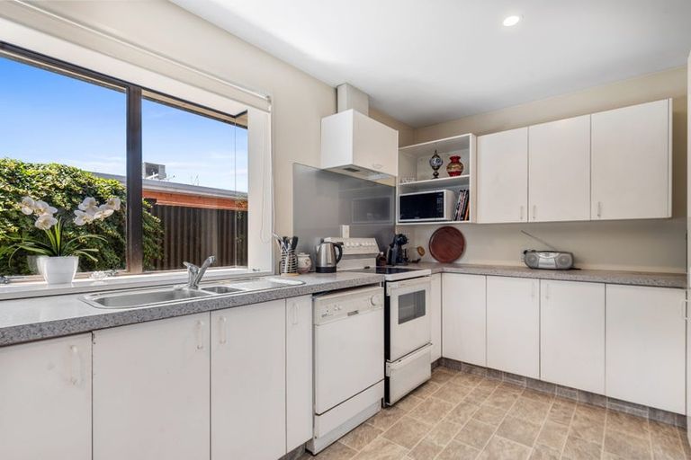 Photo of property in 228 Harewood Road, Bishopdale, Christchurch, 8053