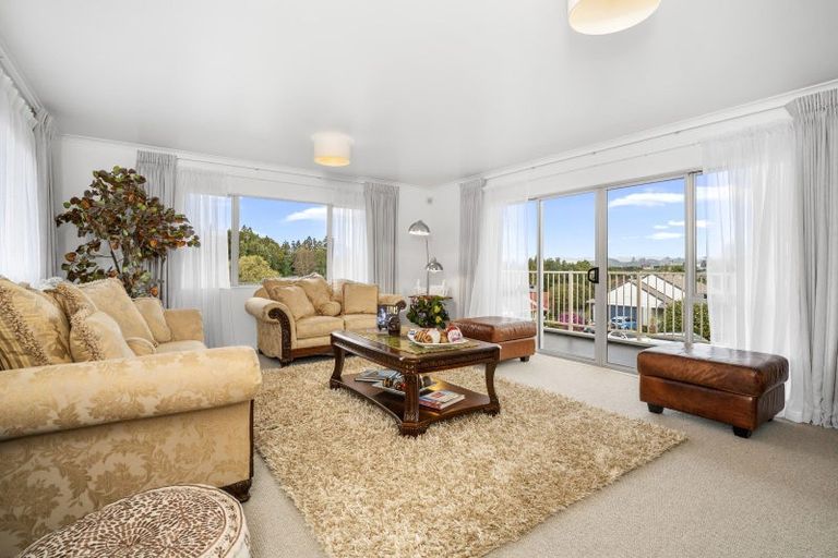 Photo of property in 1 Guildford Place, Bethlehem, Tauranga, 3110
