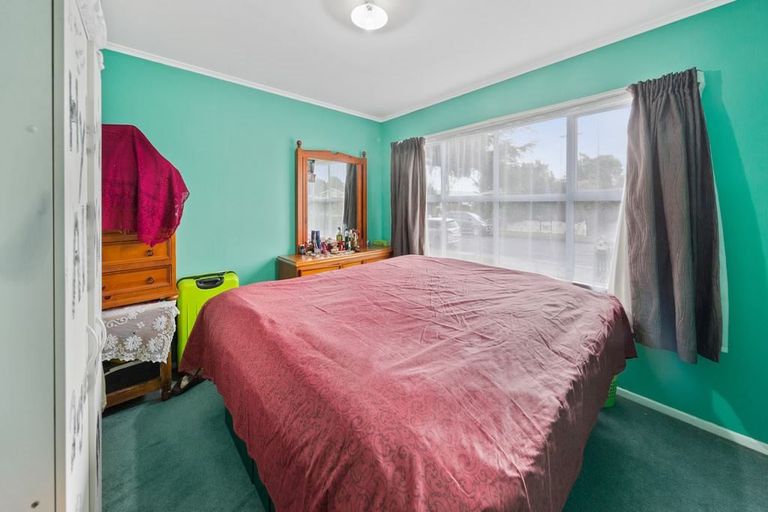 Photo of property in 5 Mcdivitt Street, Manurewa, Auckland, 2102