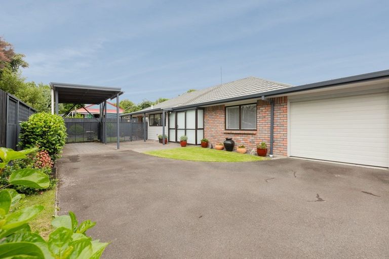 Photo of property in 6b Esmeralda Street, Welcome Bay, Tauranga, 3112