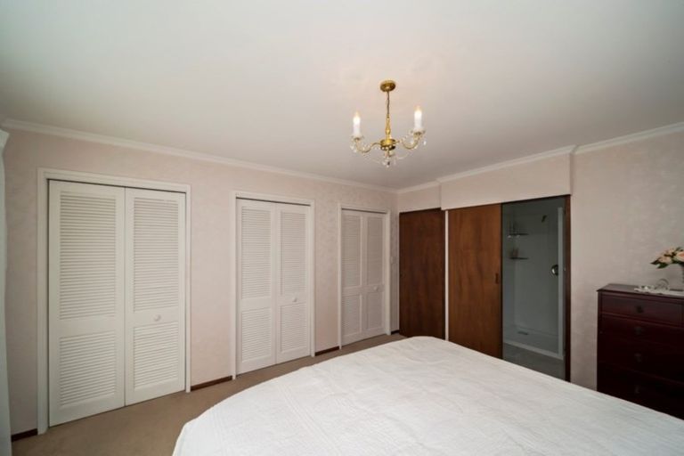Photo of property in 311 Opunake Road, Cardiff, Stratford, 4391