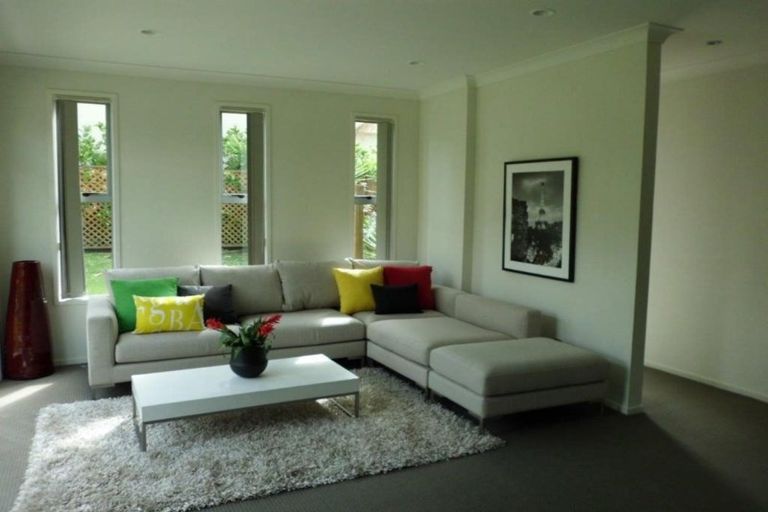 Photo of property in 7b Clearwater Cove, West Harbour, Auckland, 0618