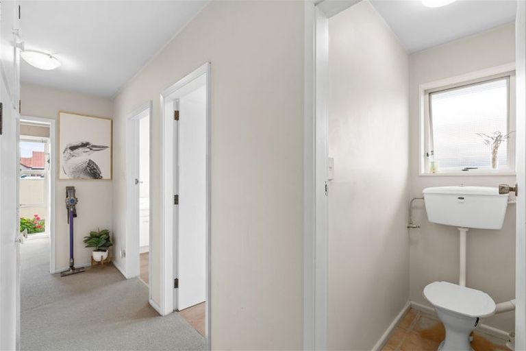 Photo of property in 1/39 Ambleside Drive, Burnside, Christchurch, 8053