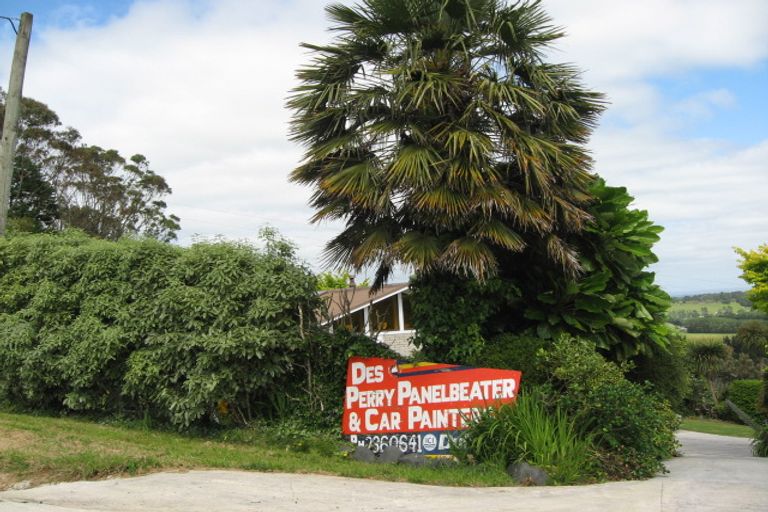 Photo of property in 412 Hillview Road, Bombay, 2675