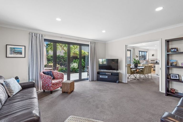 Photo of property in 8 Sandalwood Place, Waimairi Beach, Christchurch, 8083