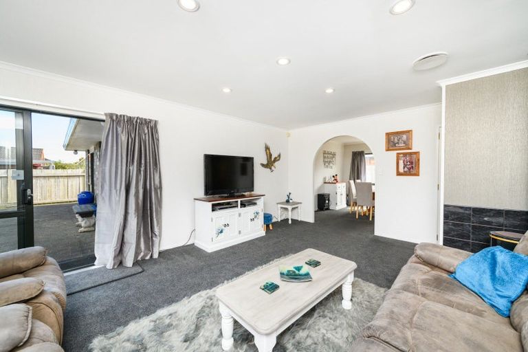 Photo of property in 10 Parnell Heights Drive, Kelvin Grove, Palmerston North, 4414