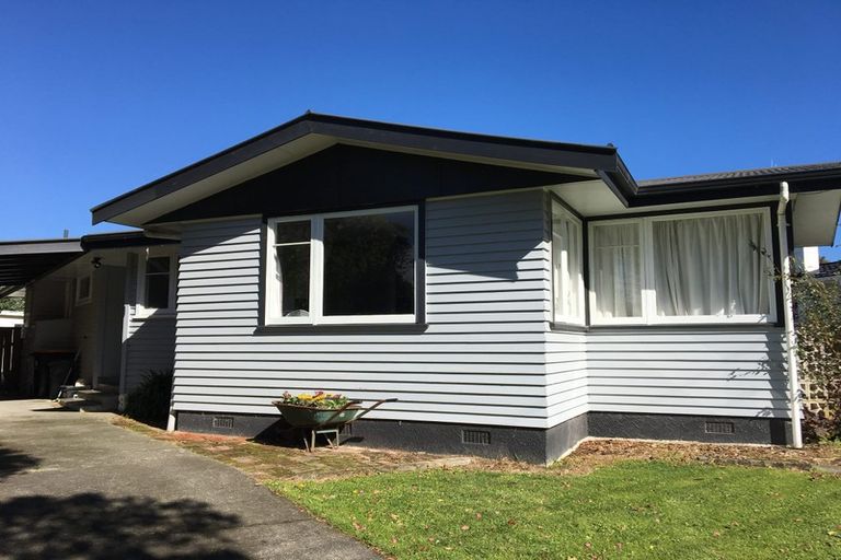 Photo of property in 8 Buick Crescent, Awapuni, Palmerston North, 4412